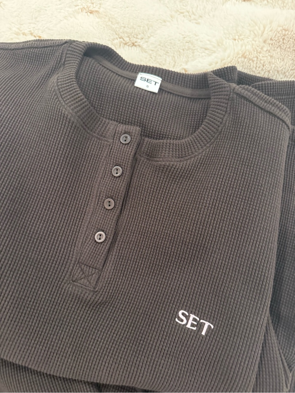 SET Active Black Ribbed Crew Henley Sweater Set - Picture 3 of 4